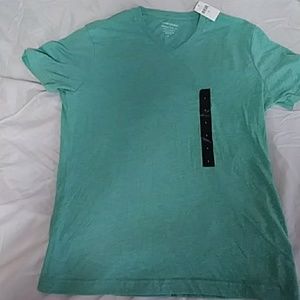 Banana Republic green v-neck t-shirts